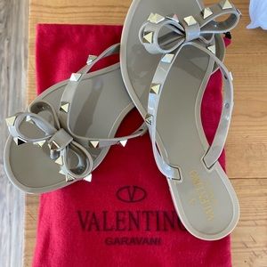 Valentino flats
